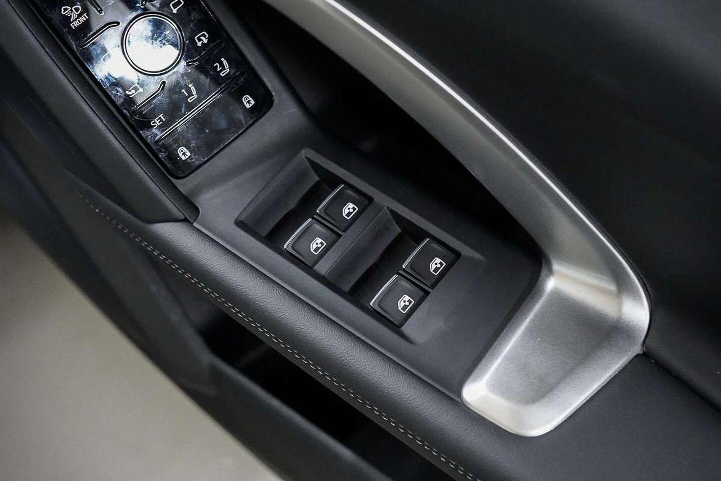 Image about Audi Q5 SUV TFSI 150 kW