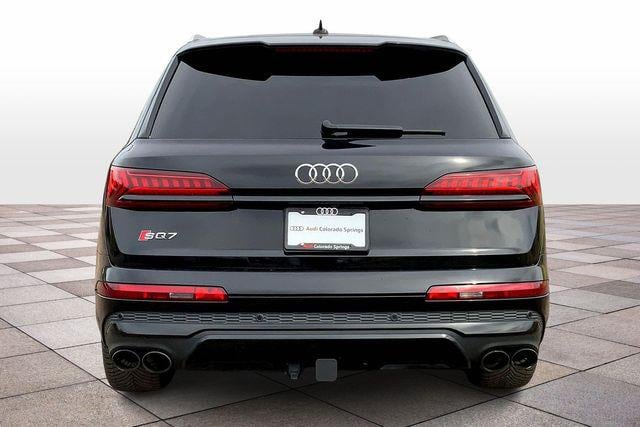2023 Audi SQ7