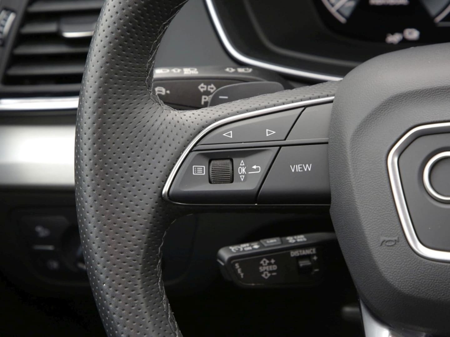 Bild über Audi Q5 Sportback TFSI e S line business 50 TFSI e quattro S tronic - für weitere Informationen kontaktieren Sie den Audi Partner