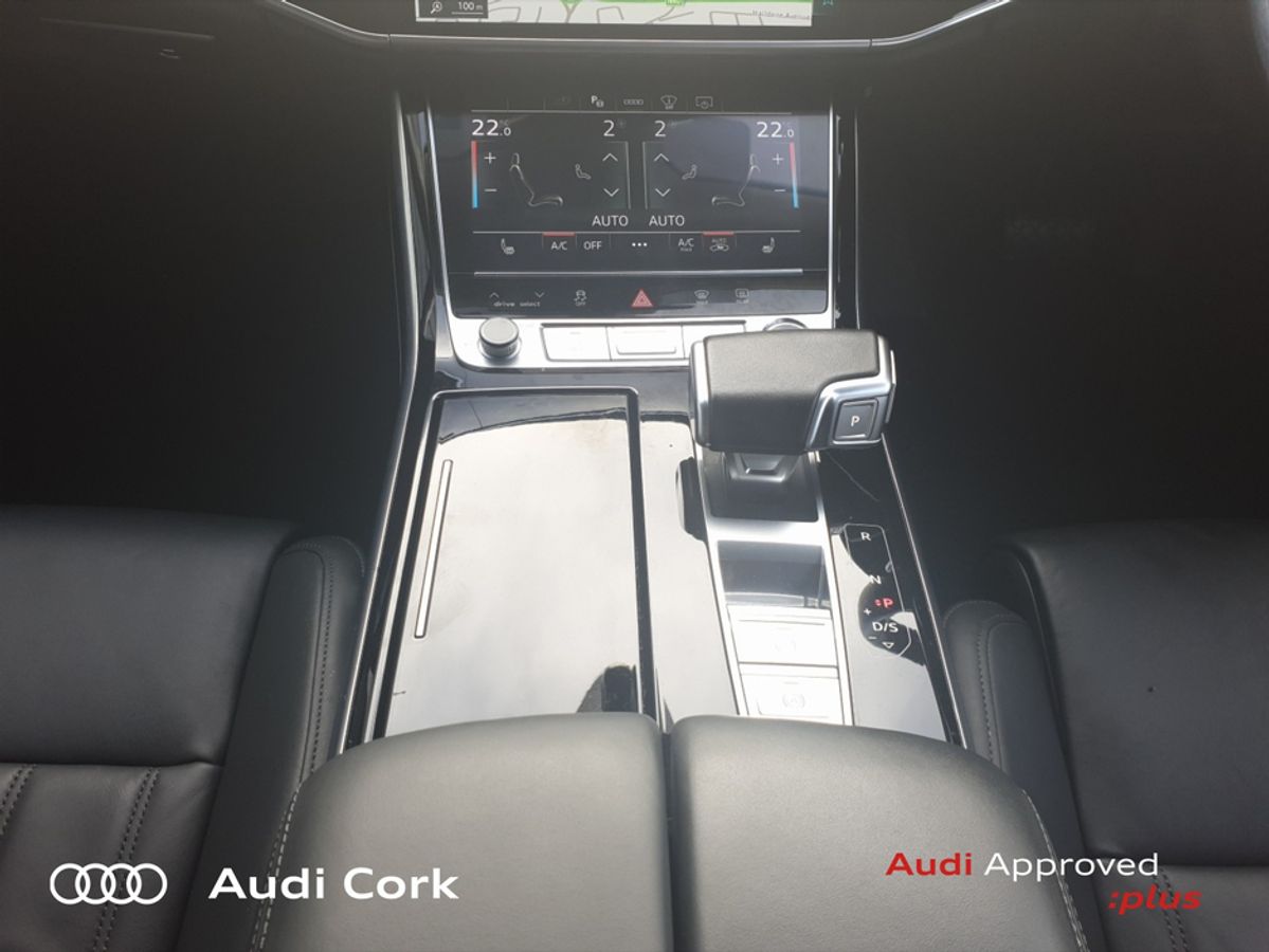 Image about Audi A8 TFSI e Luxury 60 TFSI e quattro 462 PS tiptronic