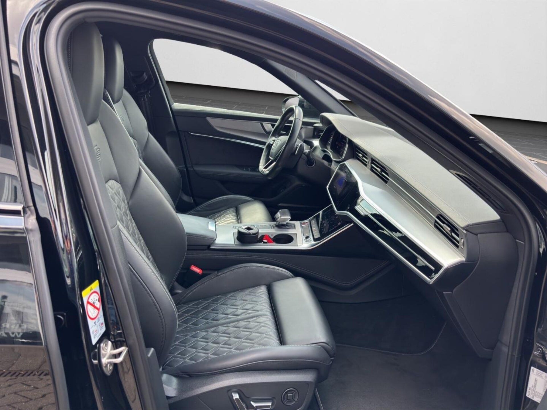 Audi S6 Avant