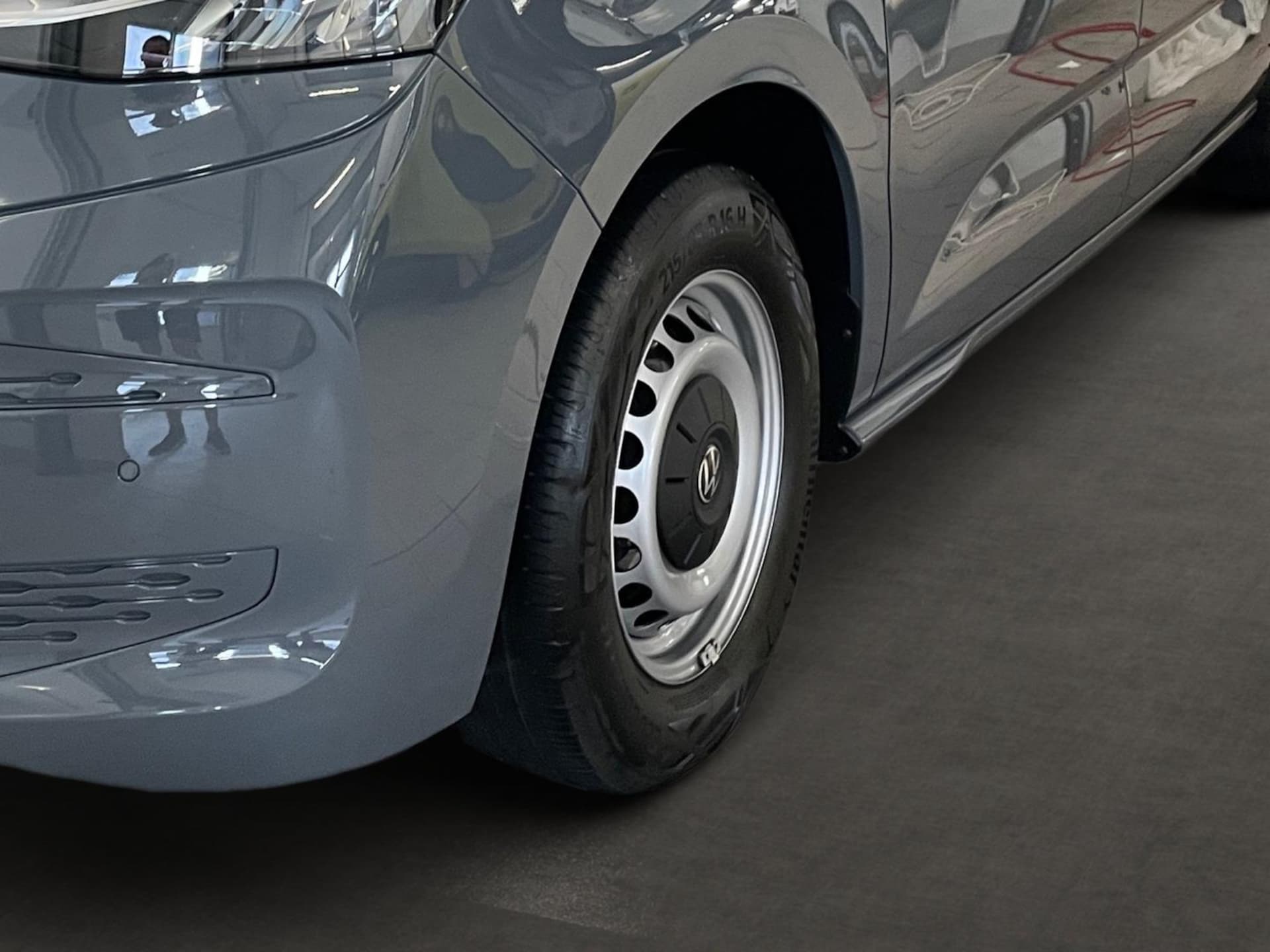 Volkswagen Multivan Basis-Modell