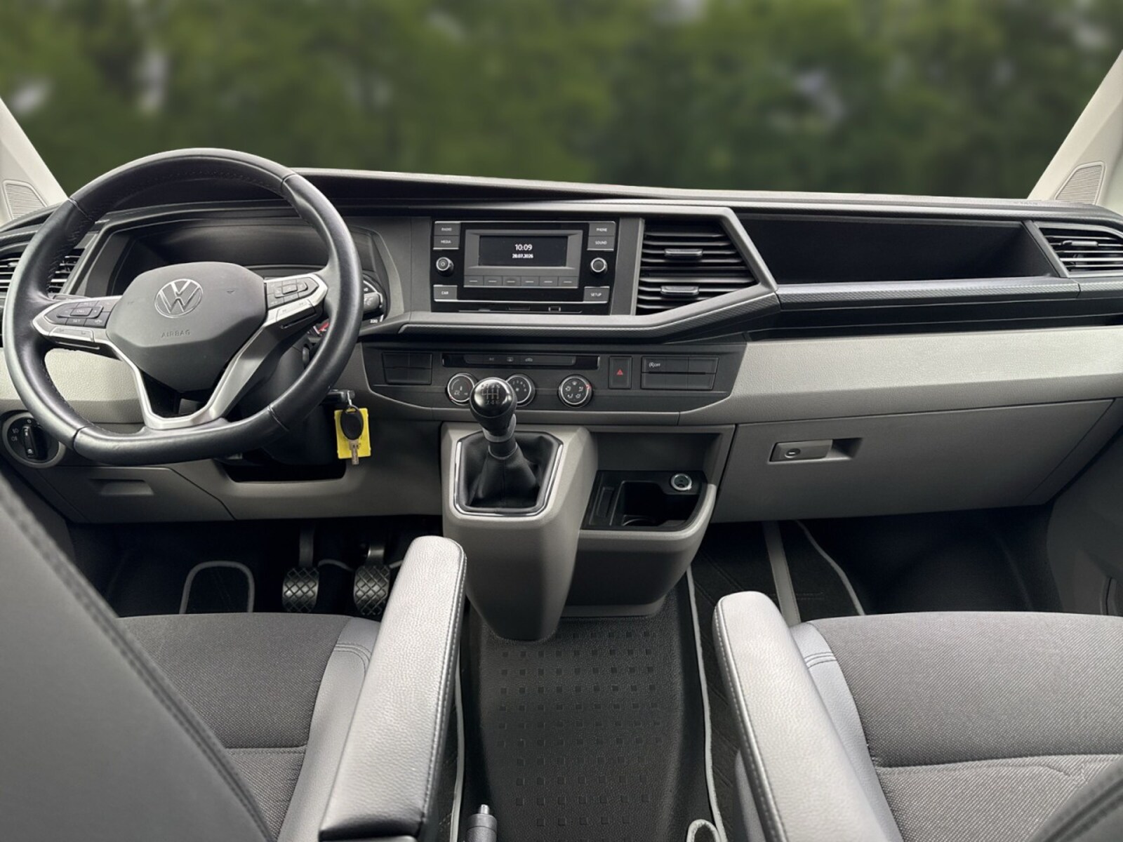 Volkswagen T6.1 Transporter Kasten kurzer Radstand – Bild 10