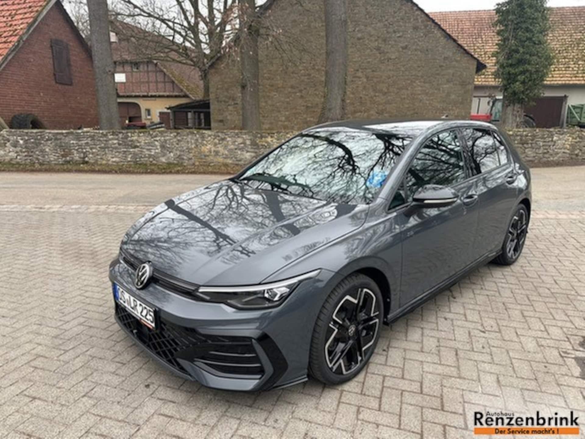Volkswagen Golf R-Line