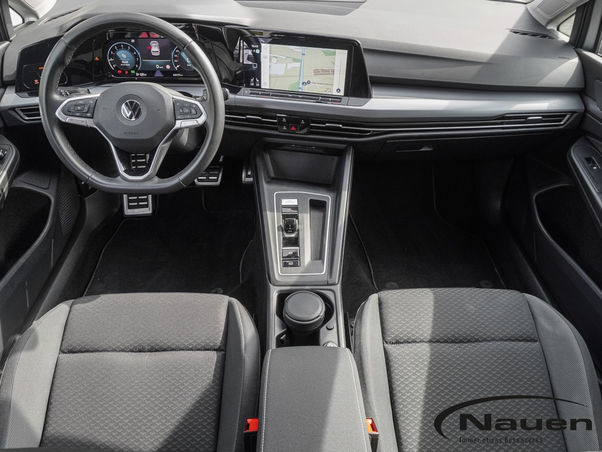 Volkswagen Golf Life