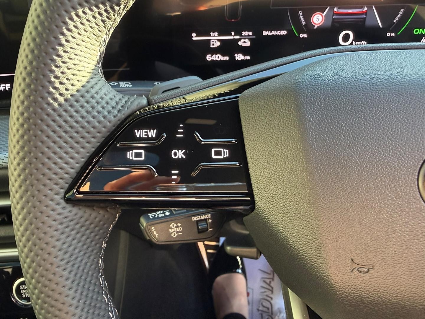 Image about Audi Q5 SUV e-hybrid quattro S tronic