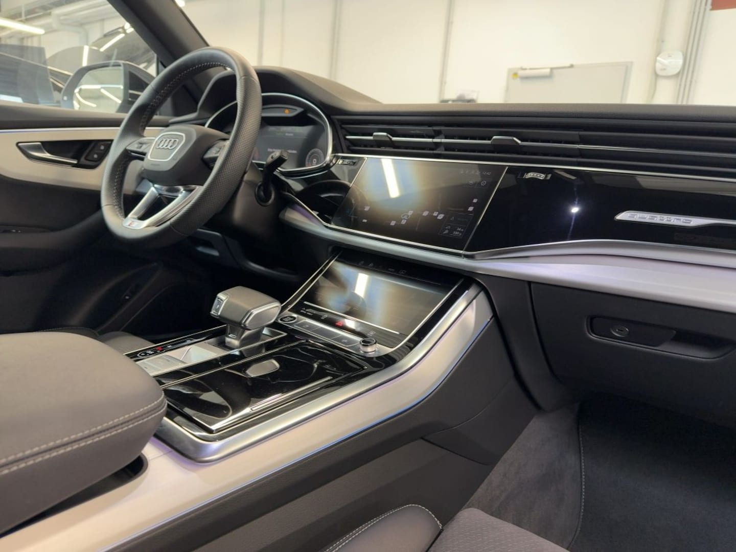 Bild über Audi Q8 50 TDI quattro tiptronic - für weitere Informationen kontaktieren Sie den Audi Partner