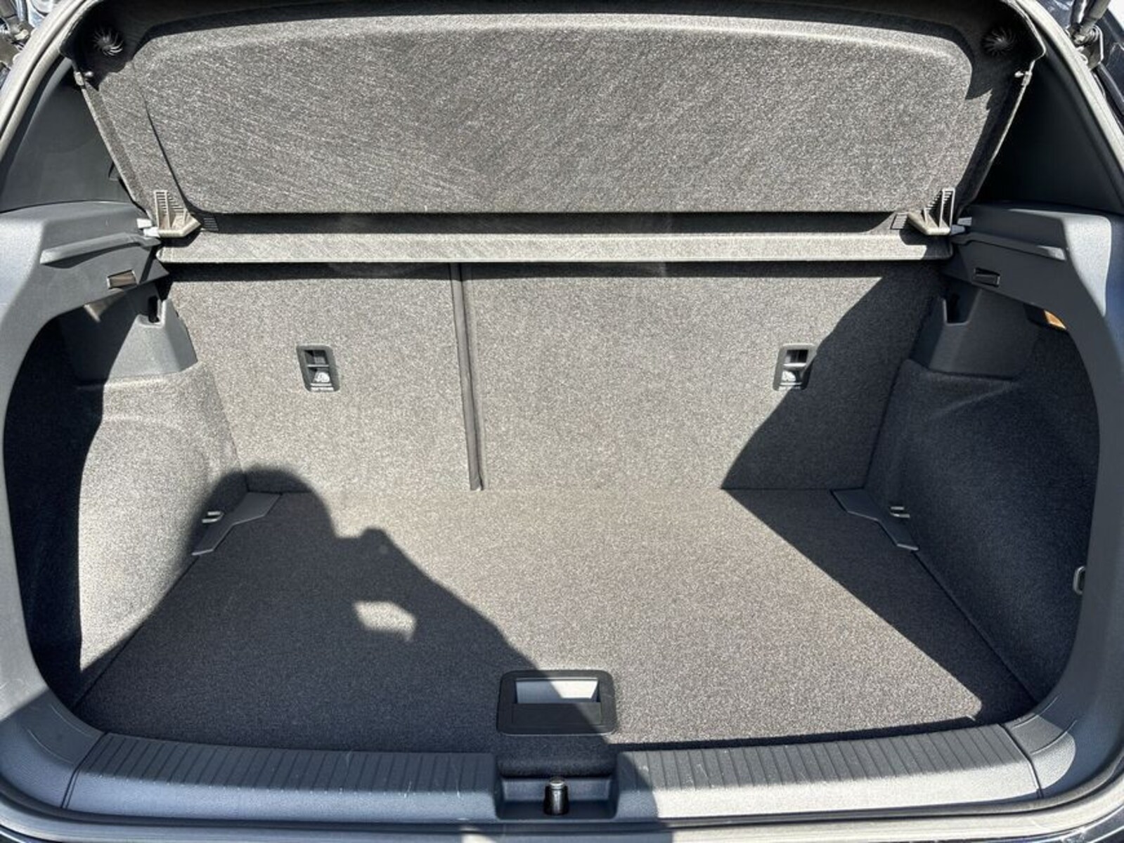 Volkswagen T-Cross – Bild 8