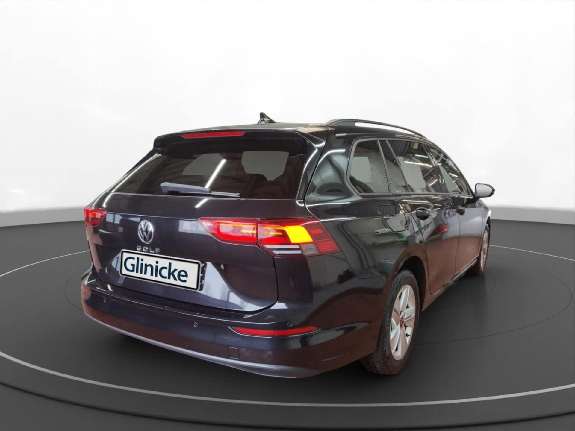 Volkswagen Golf Variant Life