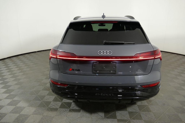 2024 Audi SQ8 e-tron