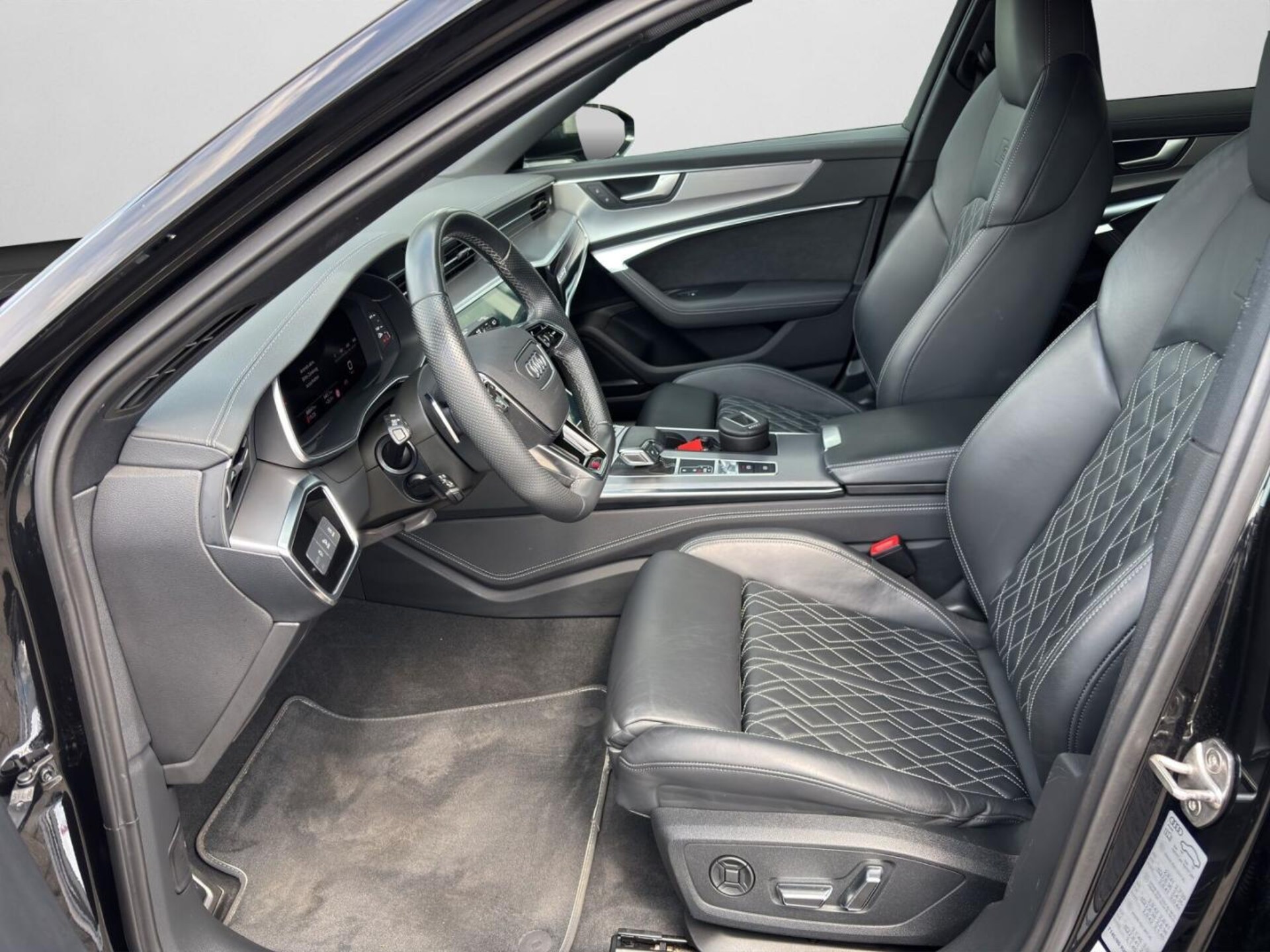 Audi S6 Avant