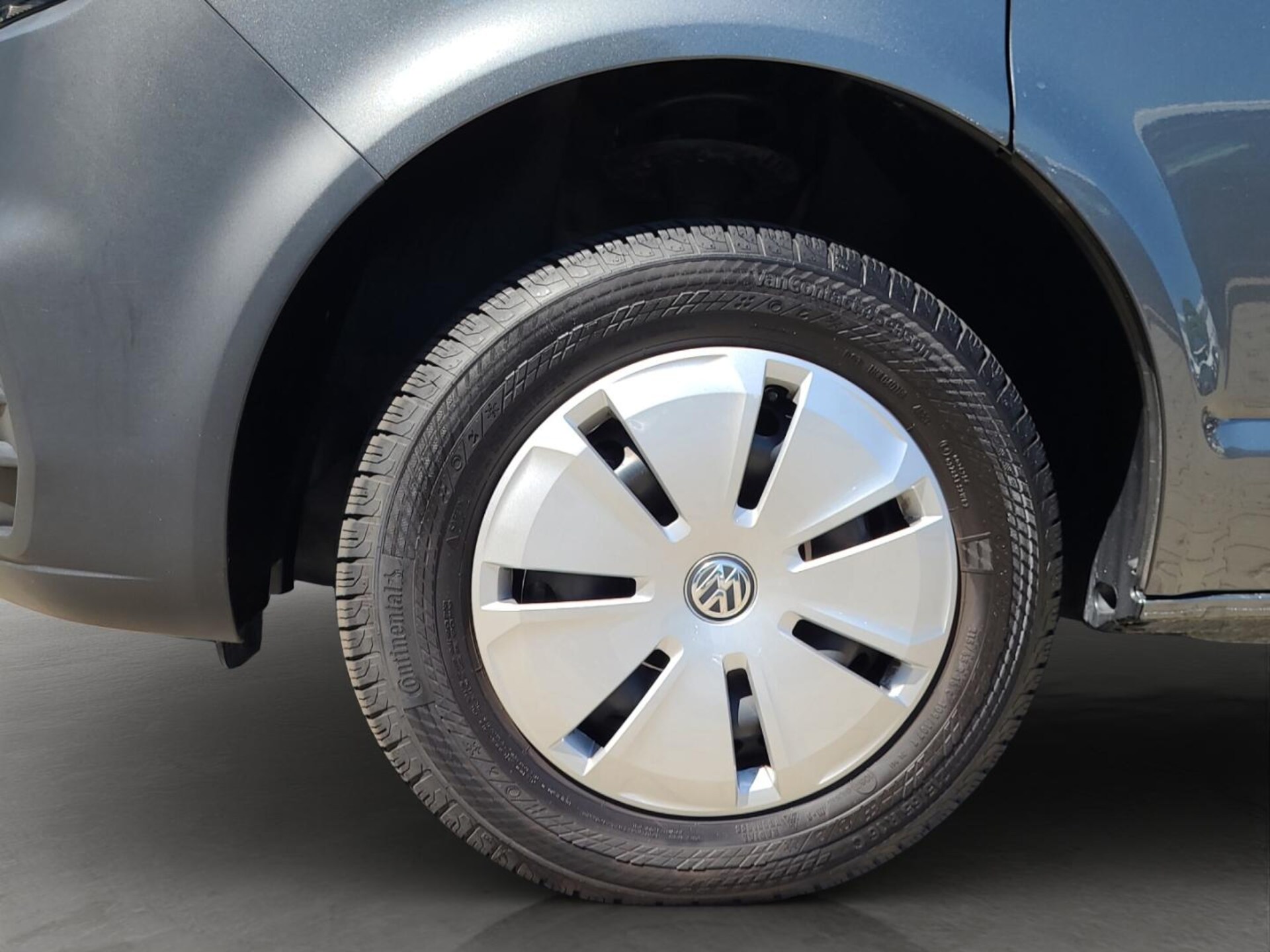 Volkswagen T6.1 Transporter Kombi langer Radstand