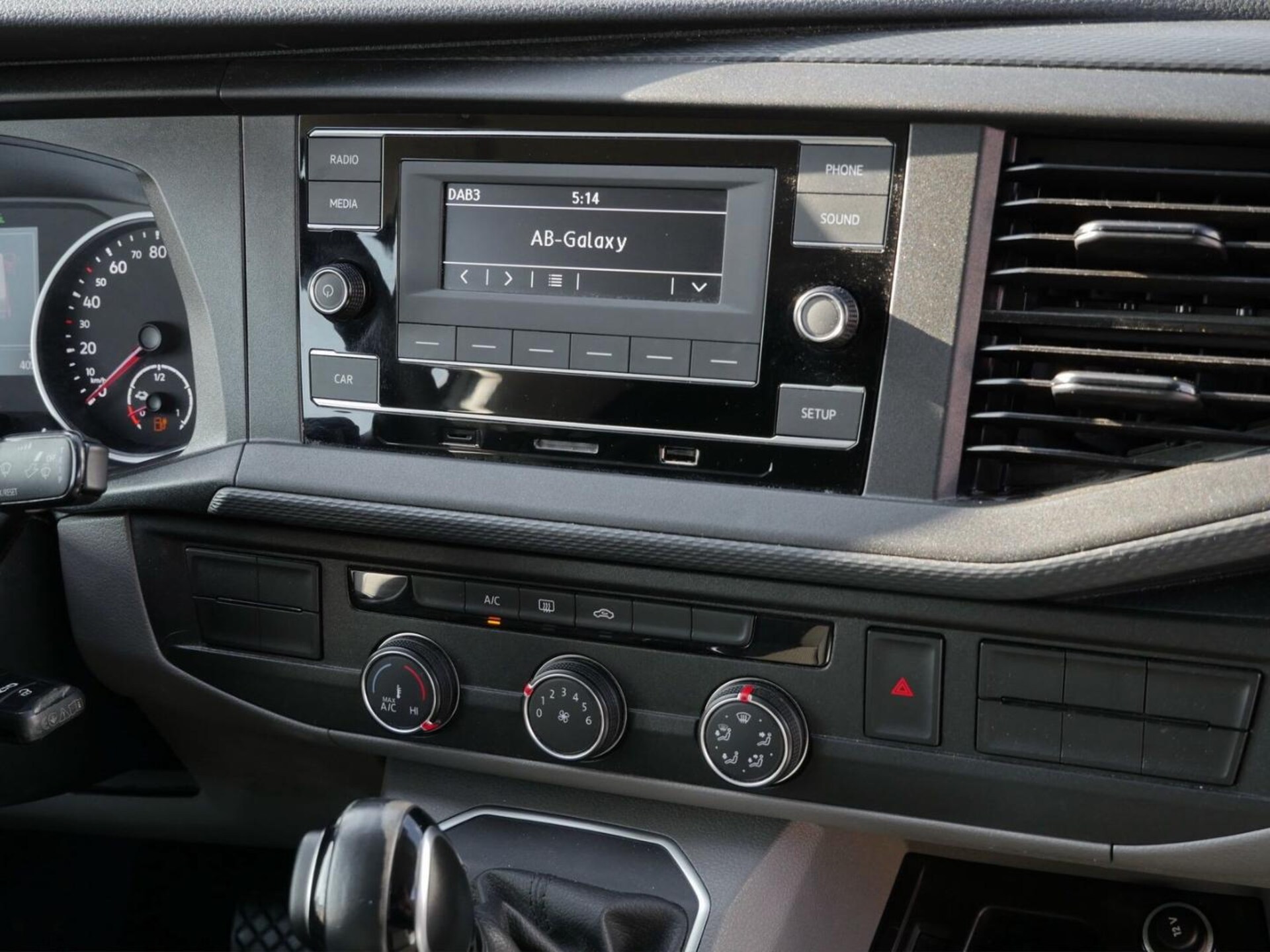 Volkswagen T6.1 Transporter Kasten langer Radstand