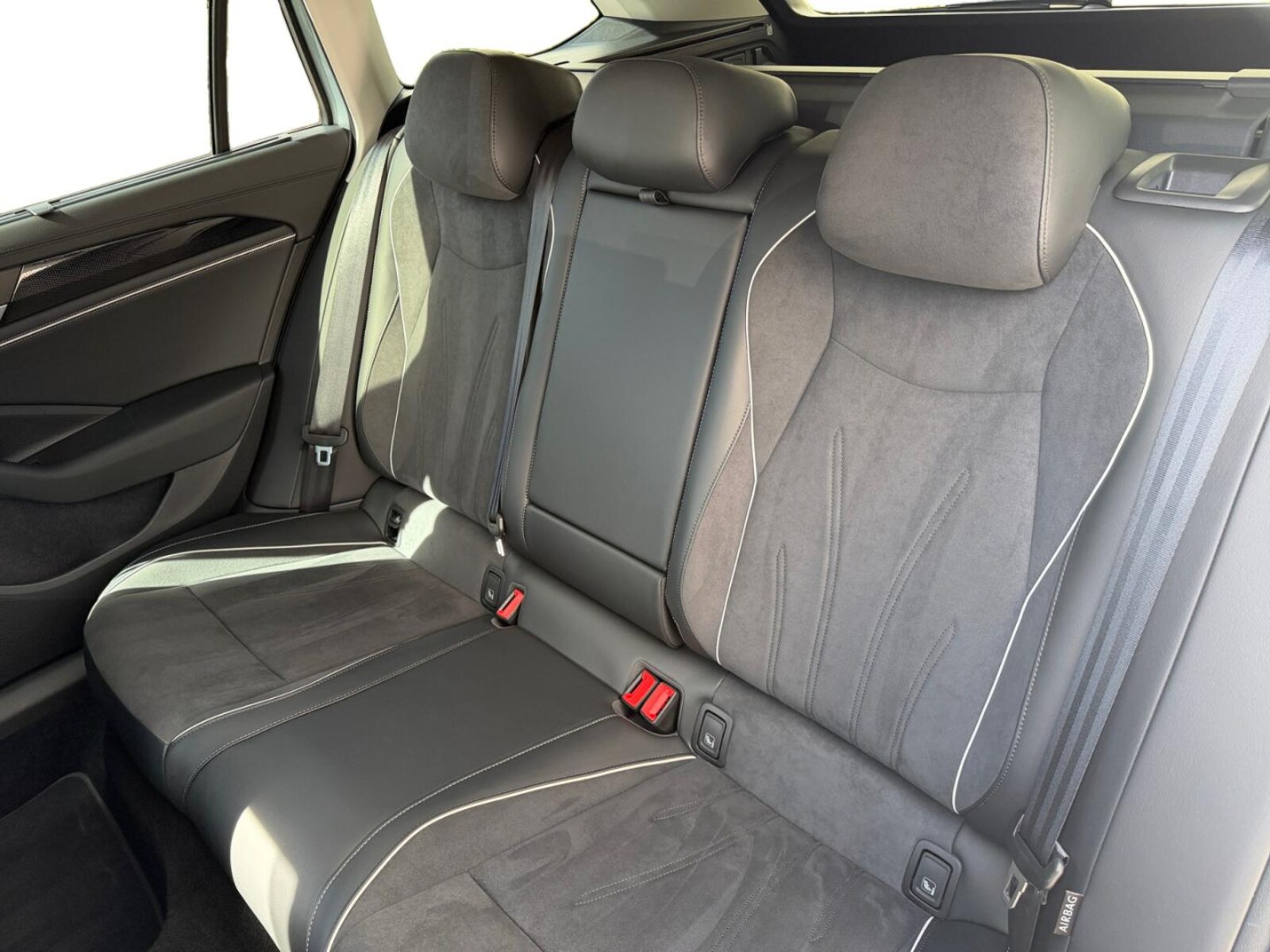 Volkswagen Passat – Bild 12