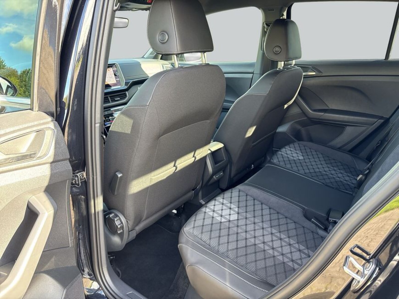 Volkswagen T-Cross – Bild 11