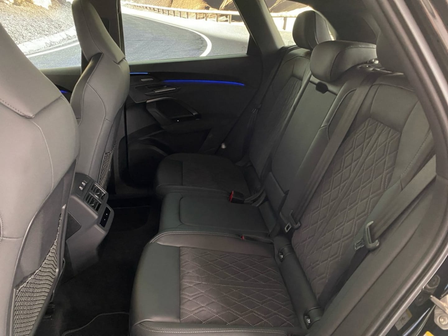 Bild über Audi Q5 SUV TFSI quattro 150 kW S tronic - für weitere Informationen kontaktieren Sie den Audi Partner