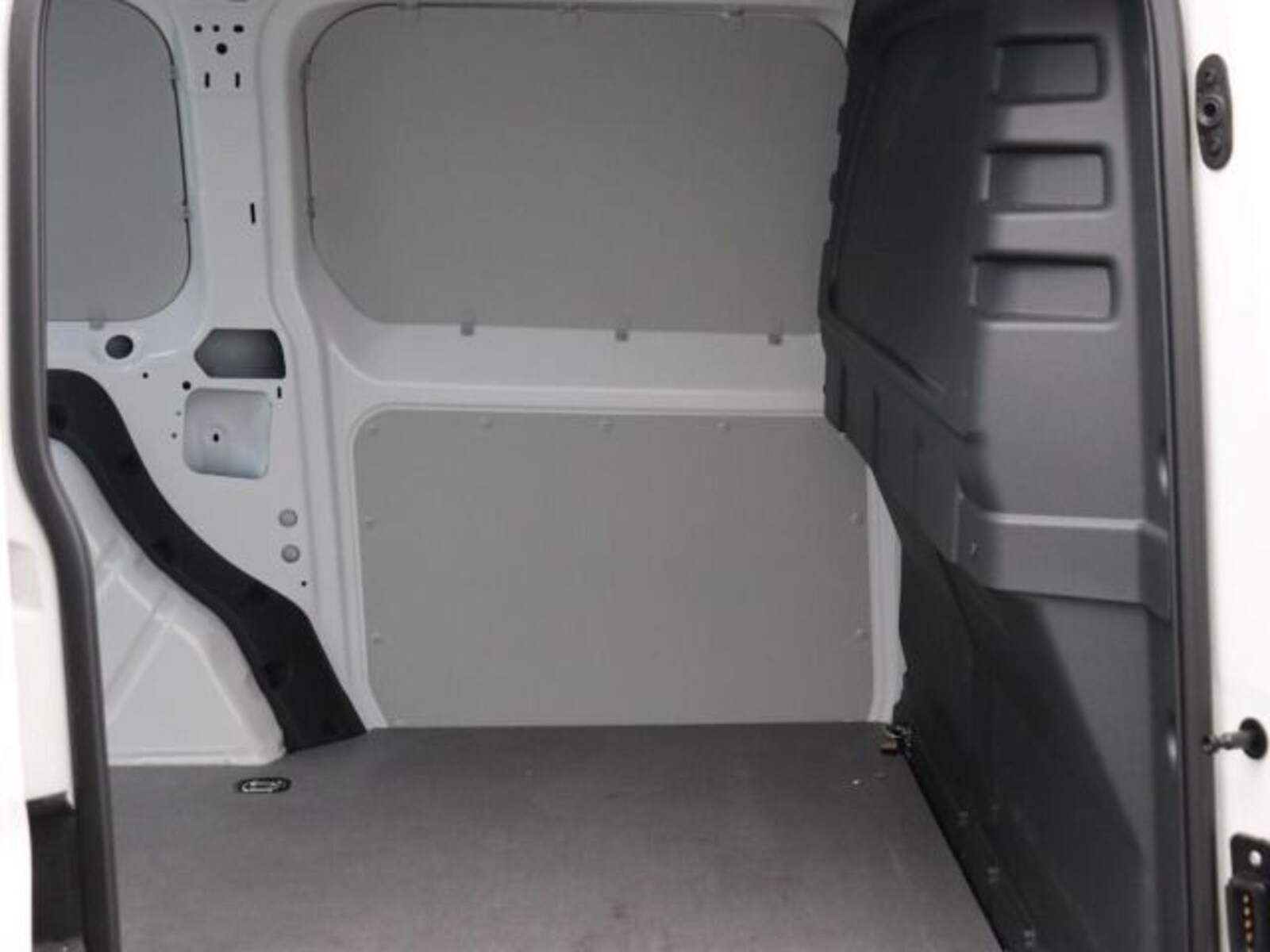 Volkswagen Caddy Maxi Cargo – Bild 8