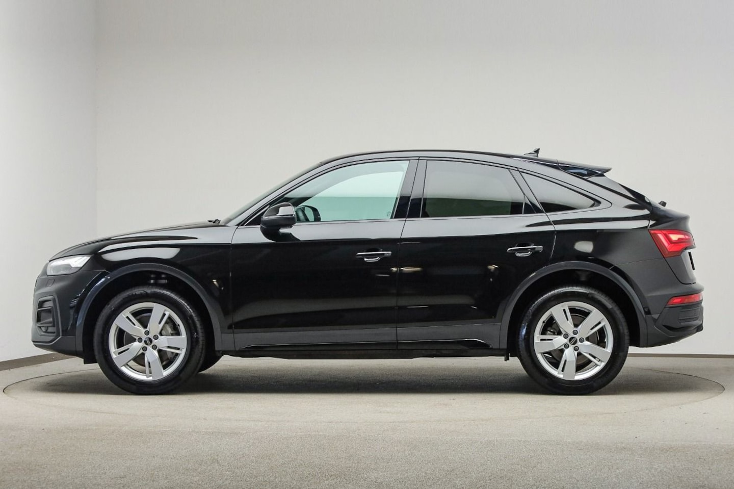 Bild über Audi Q5 Sportback 45 TFSI quattro S tronic - für weitere Informationen kontaktieren Sie den Audi Partner