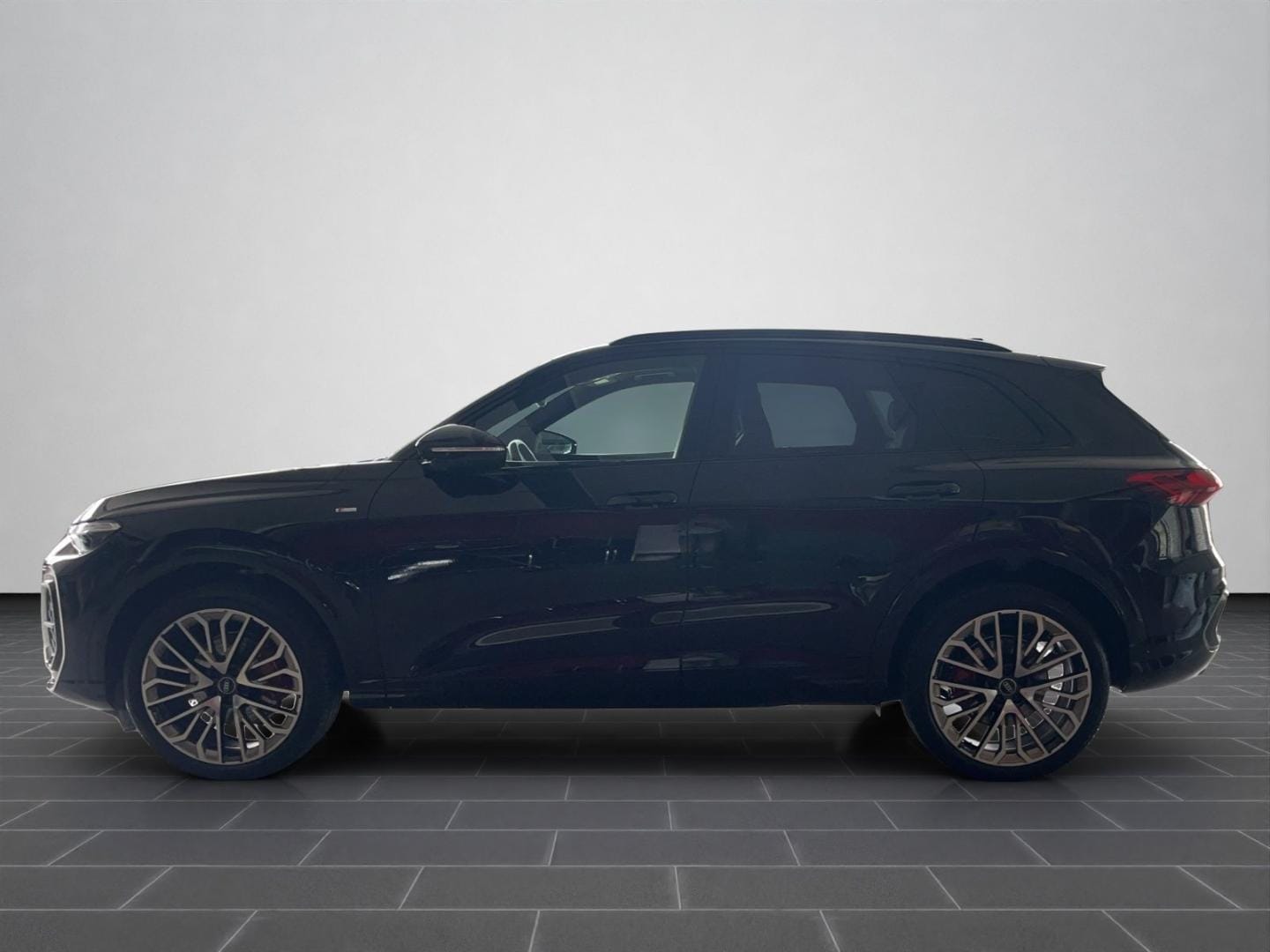 Bild über Audi Q5 SUV TFSI 150 kW S tronic - für weitere Informationen kontaktieren Sie den Audi Partner