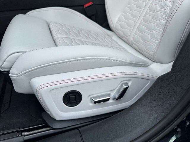 Image about Audi RS 6 Avant performance quattro tiptronic