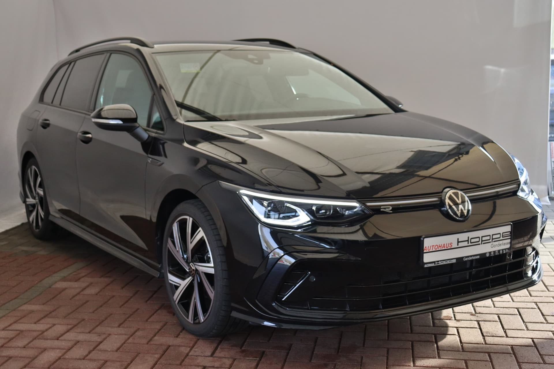 Volkswagen Golf Variant R-Line