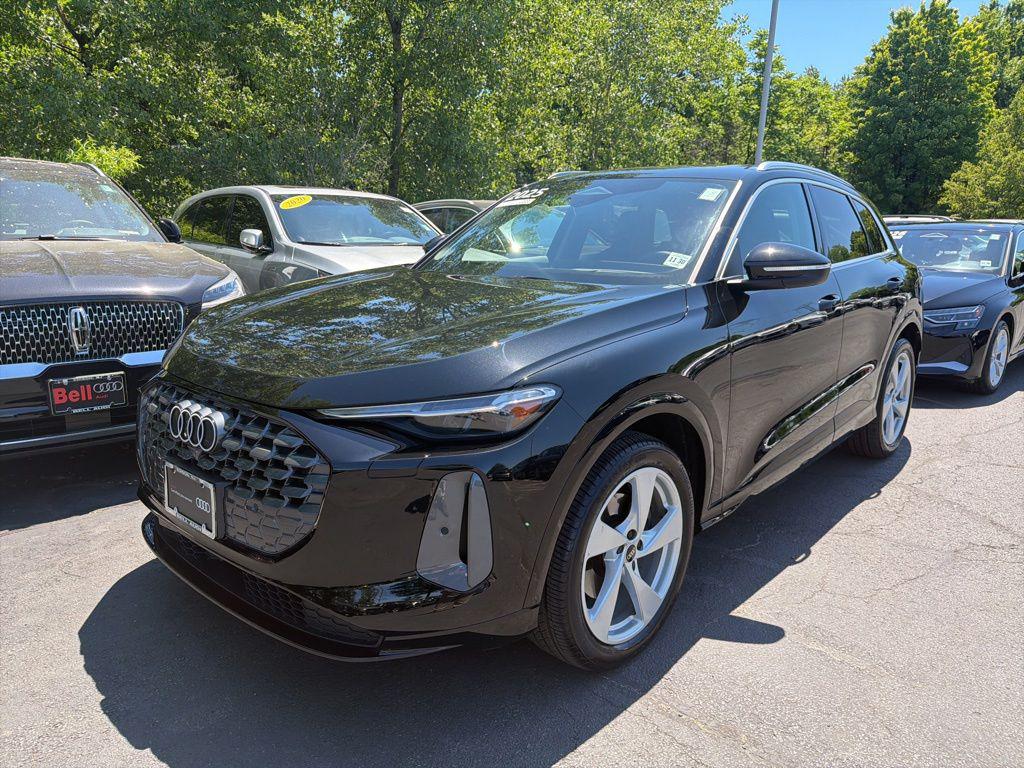 2025 Audi Q5 40 Prestige's photo