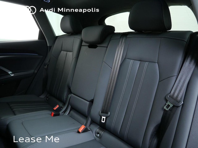 2025 Audi New Q5 Premium - Photo 14