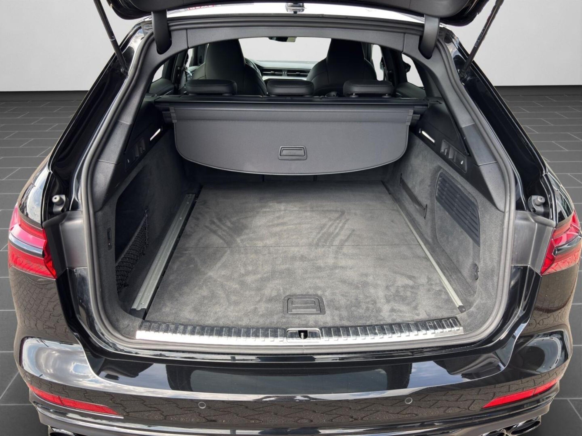 Audi S6 Avant