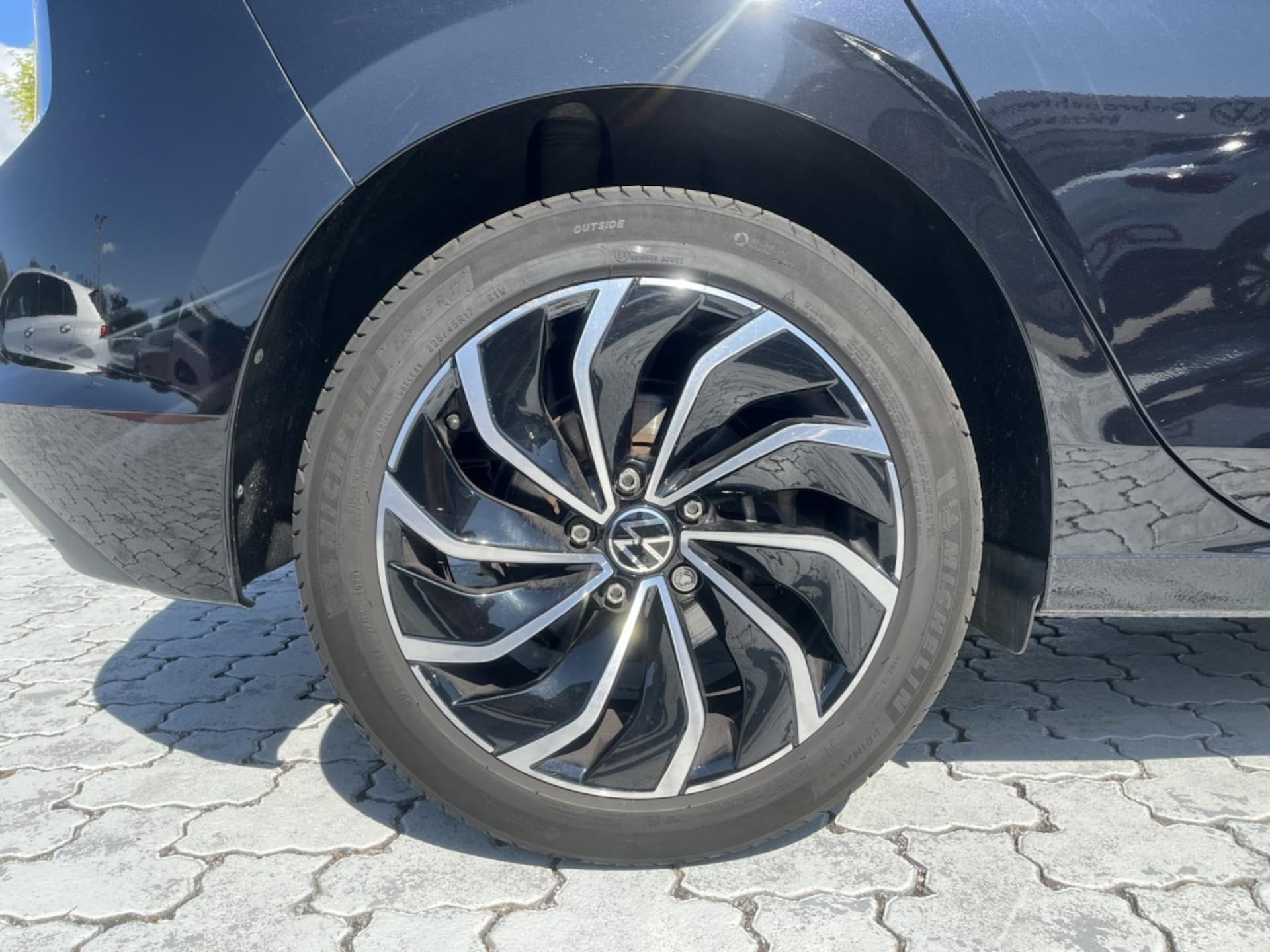 Volkswagen Golf Active