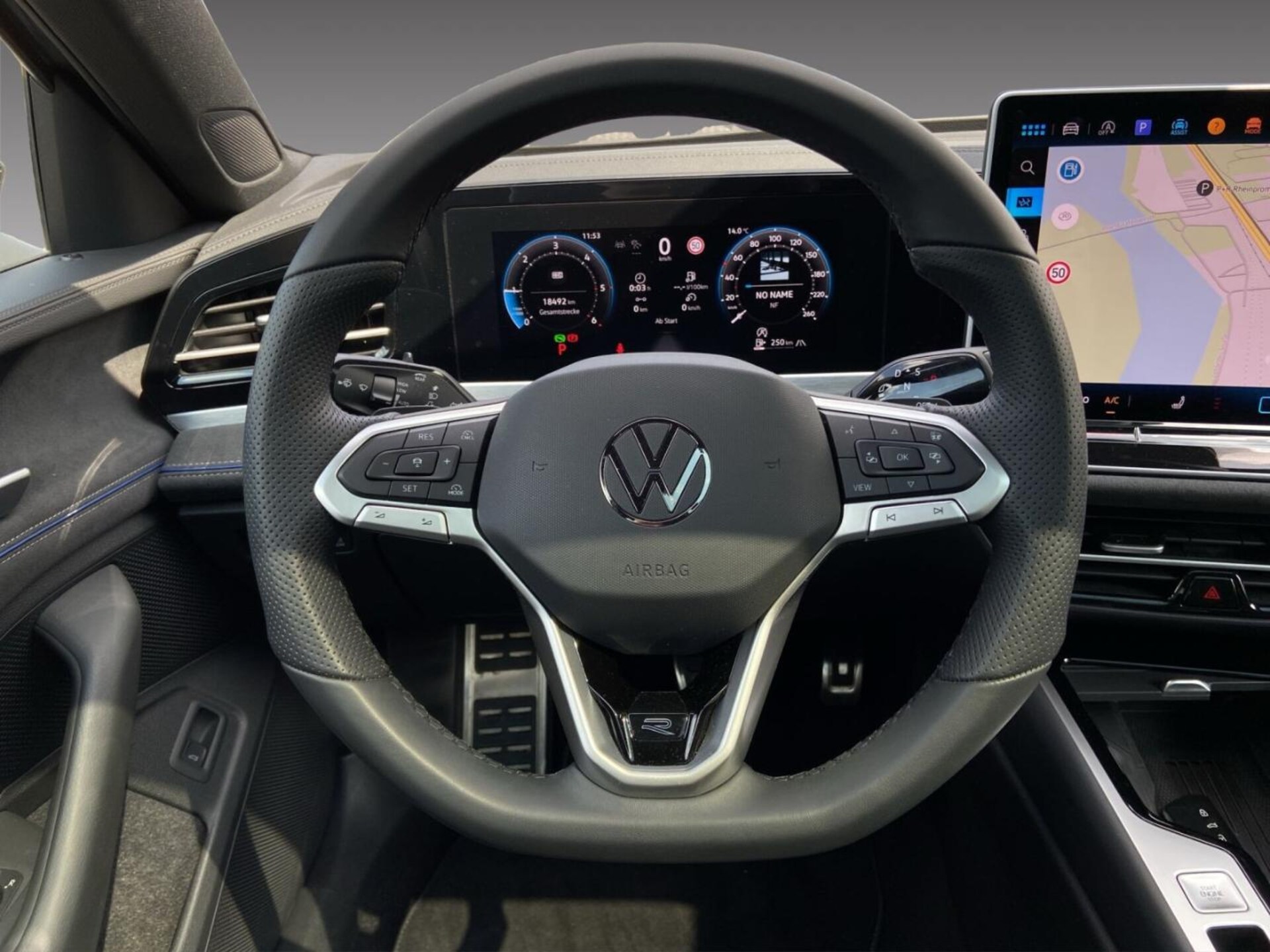 Volkswagen Passat R-Line