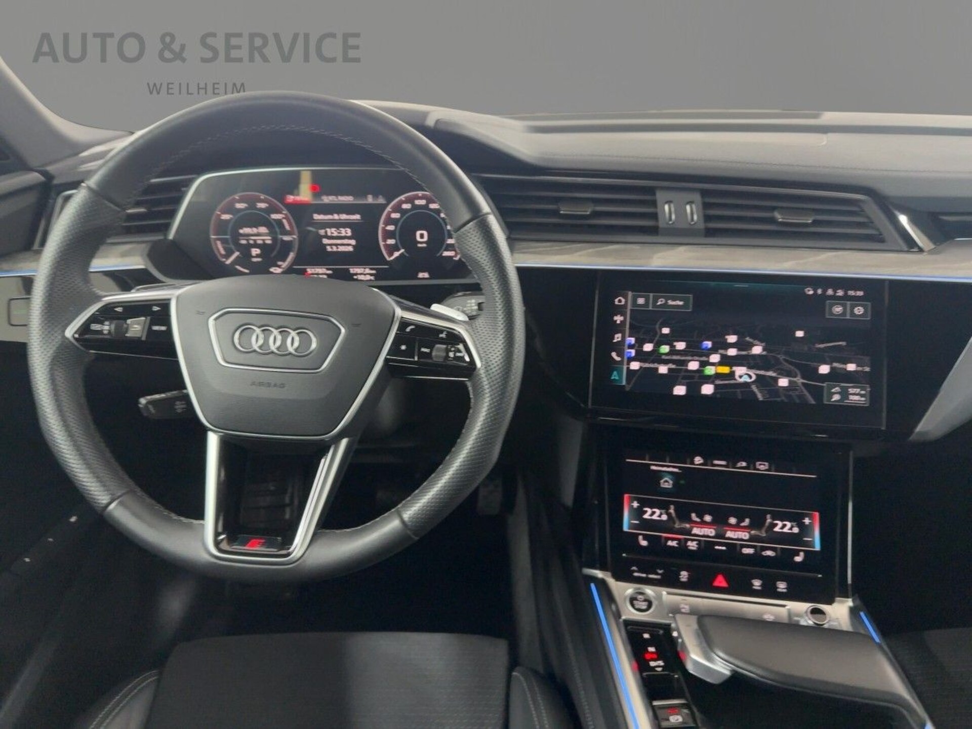Audi e-tron S line