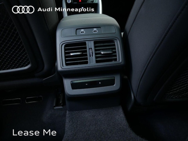 2025 Audi New Q5 Premium - Photo 17