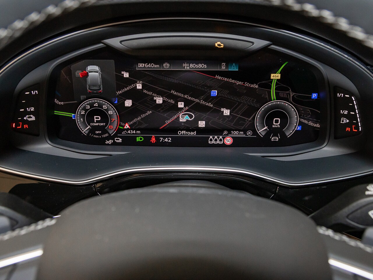 Image about Audi Q7 SUV TFSI e S line 55 TFSI e quattro tiptronic