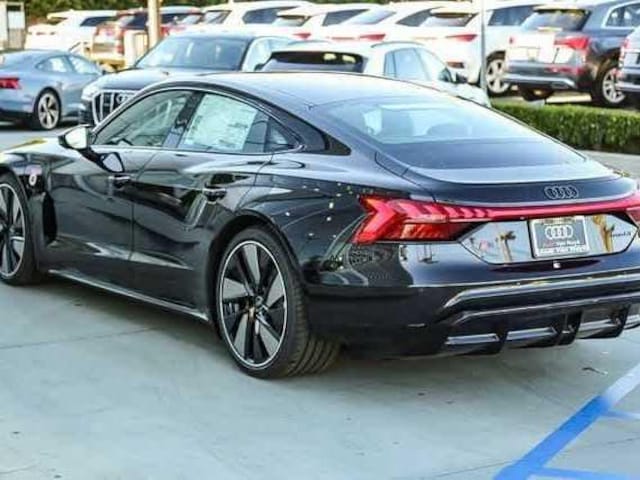 2026 Audi S e-tron GT Premium Plus - Photo 9