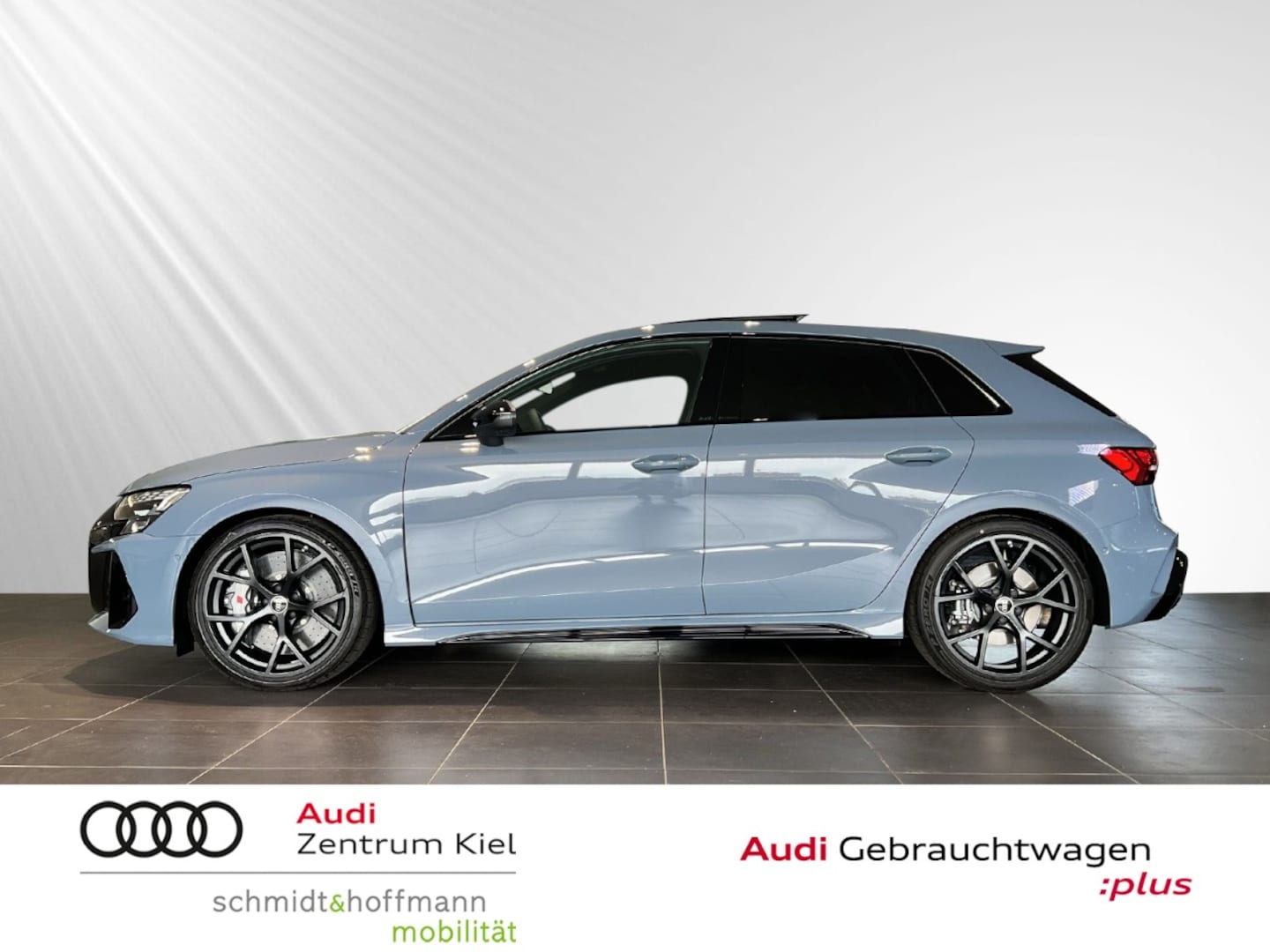 Bild über Audi RS 3 Sportback TFSI quattro 294 kW S tronic - für weitere Informationen kontaktieren Sie den Audi Partner