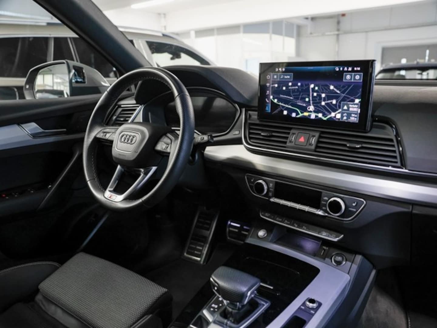 Bild über Audi Q5 Sportback 40 TDI quattro S tronic - für weitere Informationen kontaktieren Sie den Audi Partner