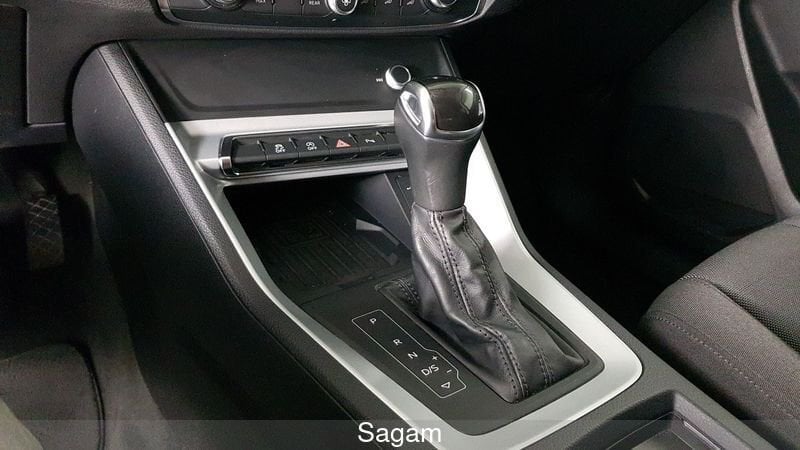 Image about Audi Q3 Business Advanced 35 TDI quattro 110 kW (150 PS) S tronic