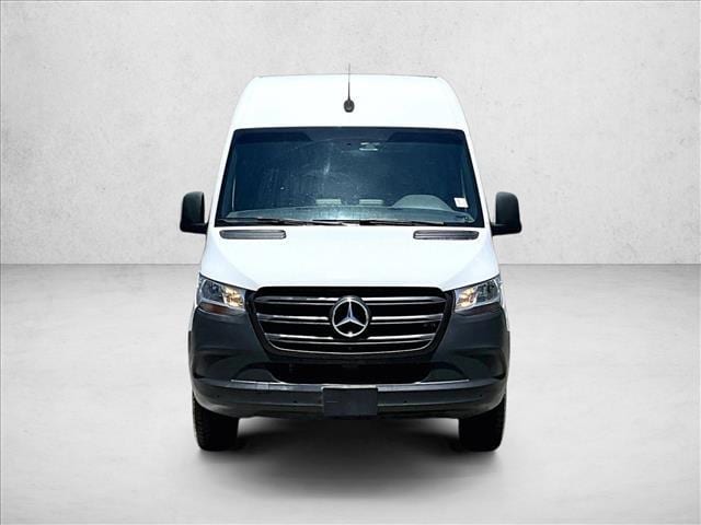 2023 Mercedes-Benz