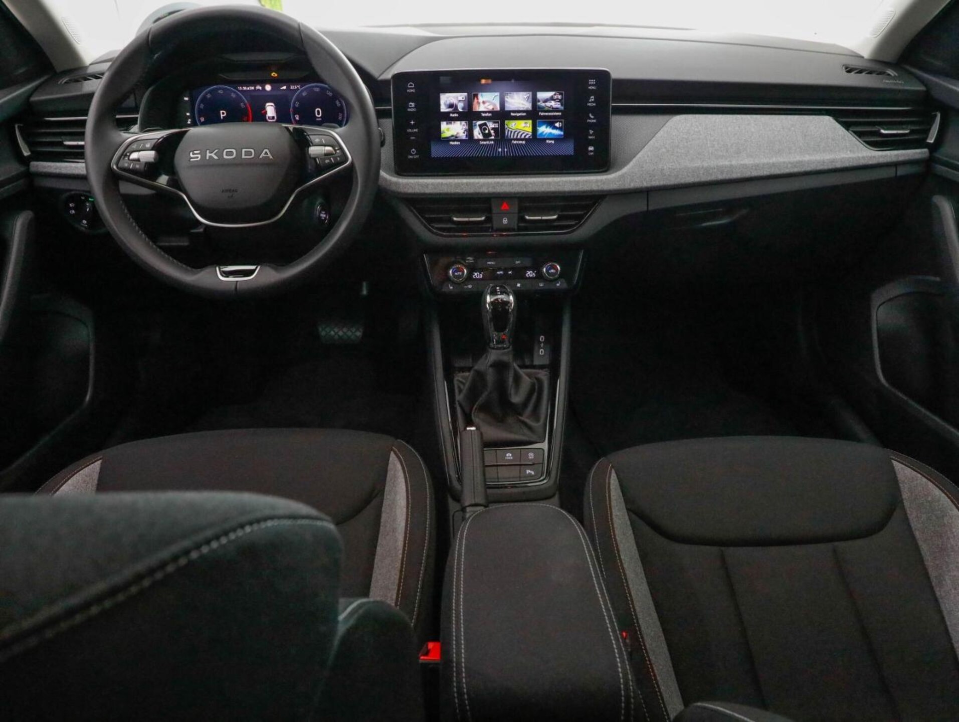 Skoda Scala Tour