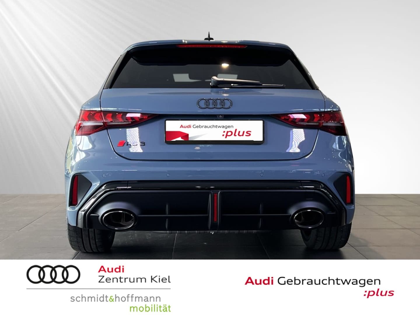 Bild über Audi RS 3 Sportback TFSI quattro 294 kW S tronic - für weitere Informationen kontaktieren Sie den Audi Partner