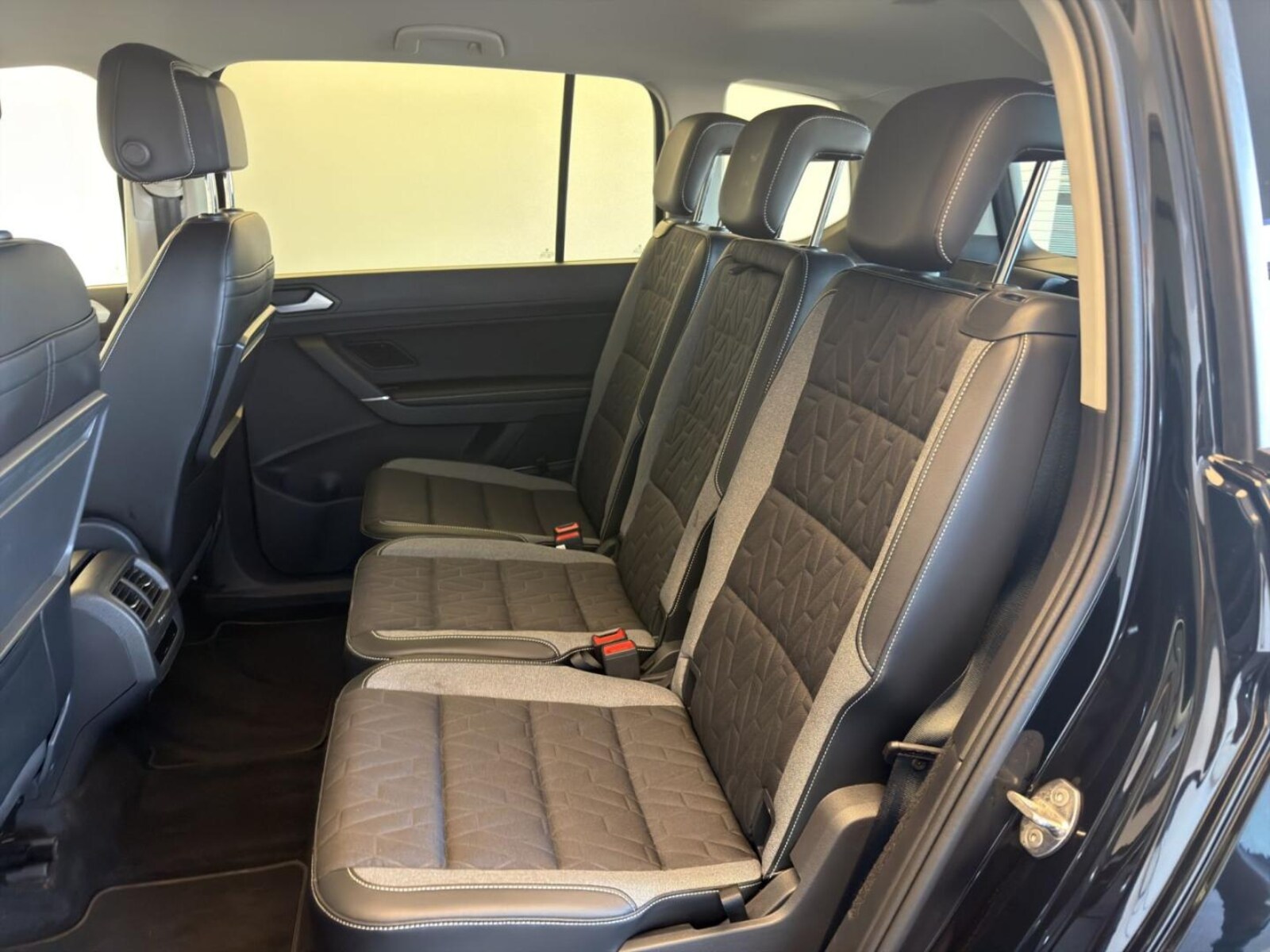 Volkswagen Touran – Bild 16