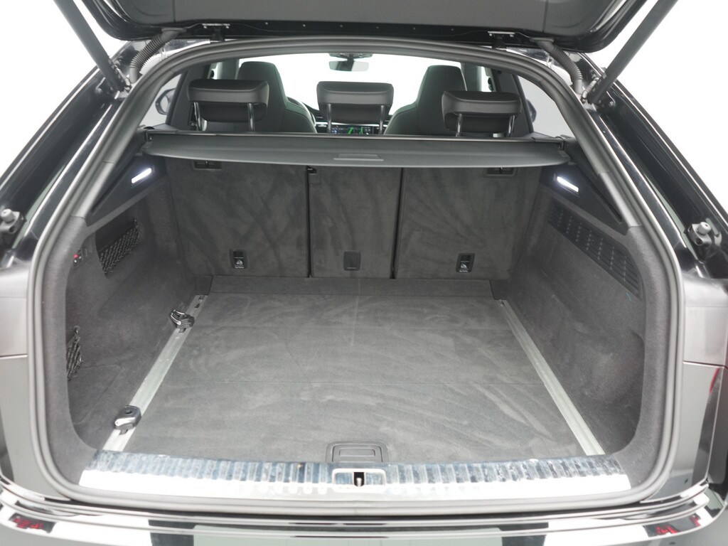 Image about Audi SQ8 competition plus TFSI quattro tiptronic