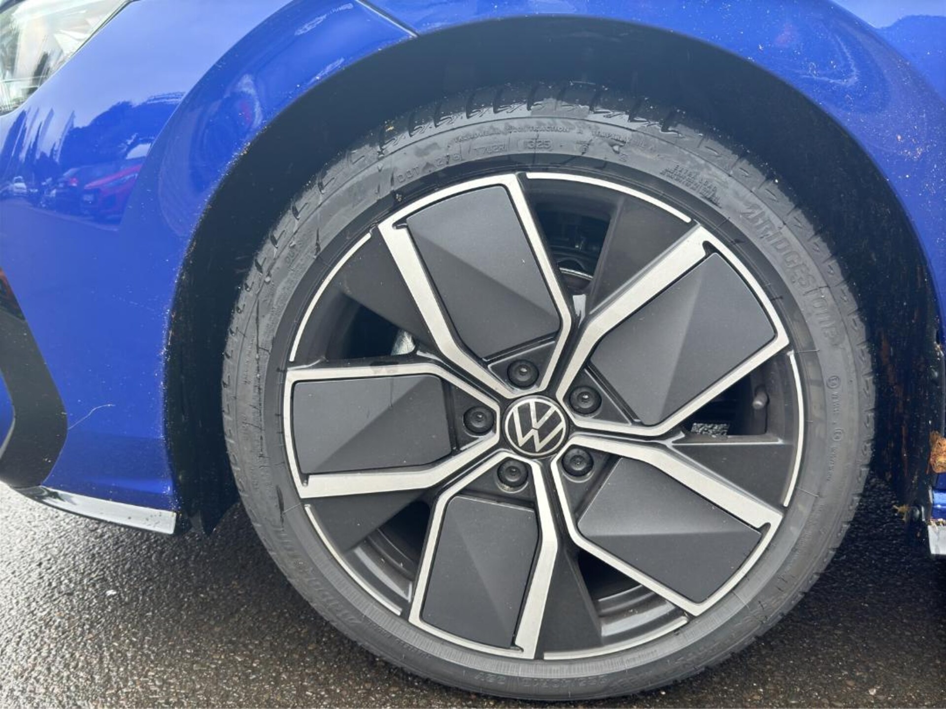 Volkswagen Golf R-Line