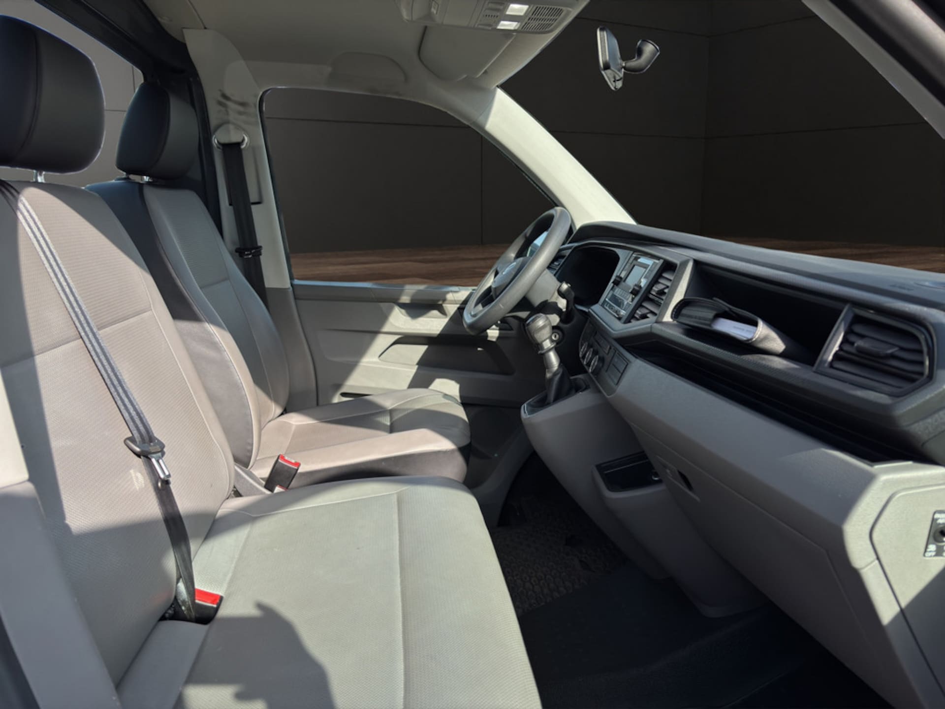 Volkswagen T6.1 Transporter Pritschenwagen Einzelkabine