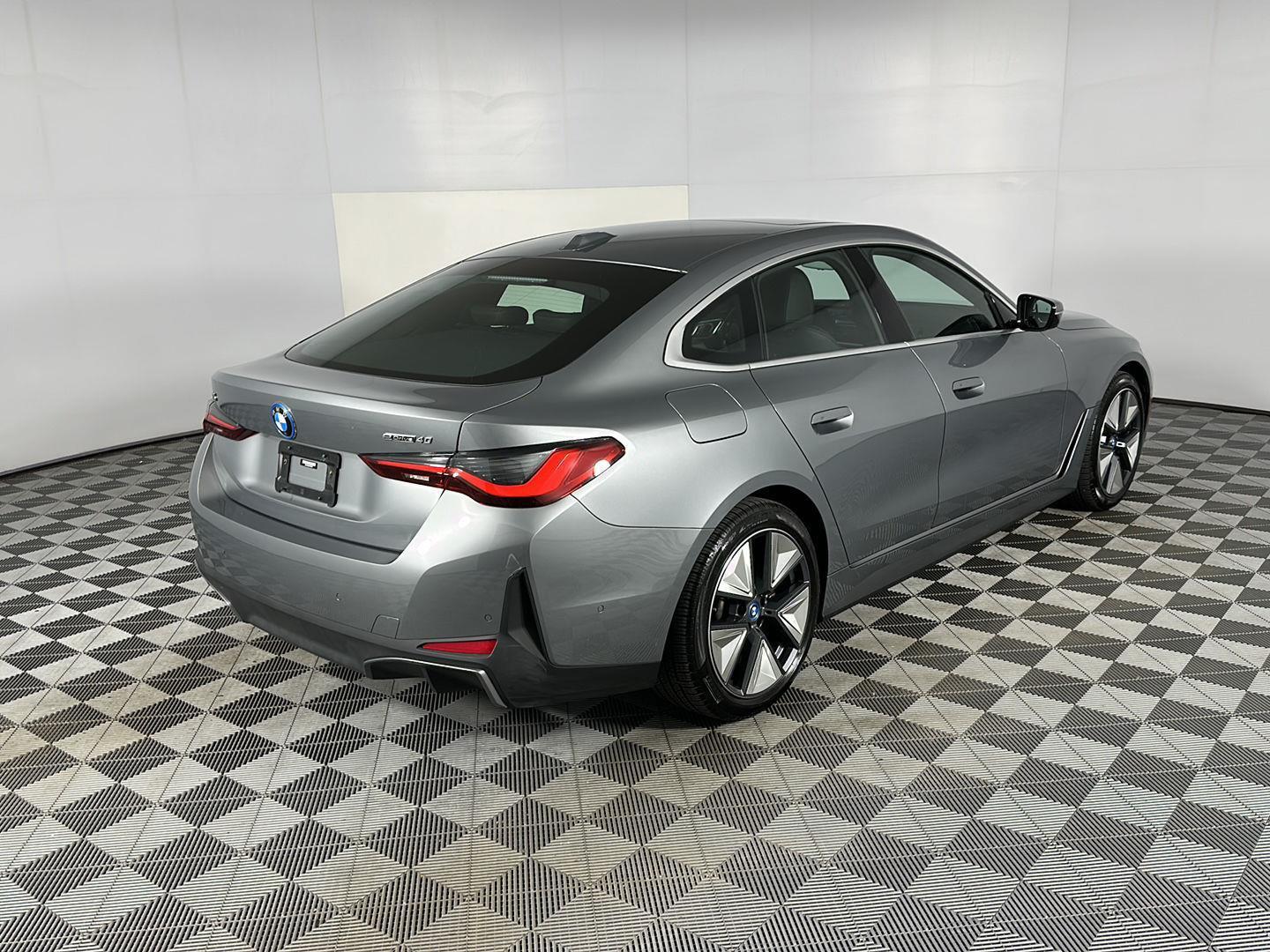 2023 BMW i4 8