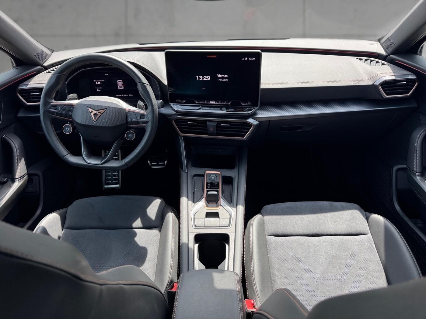 CUPRA Formentor 1.5 TSI e-Hybrid VZ DSG 200 kW (272 CV) — photo 4