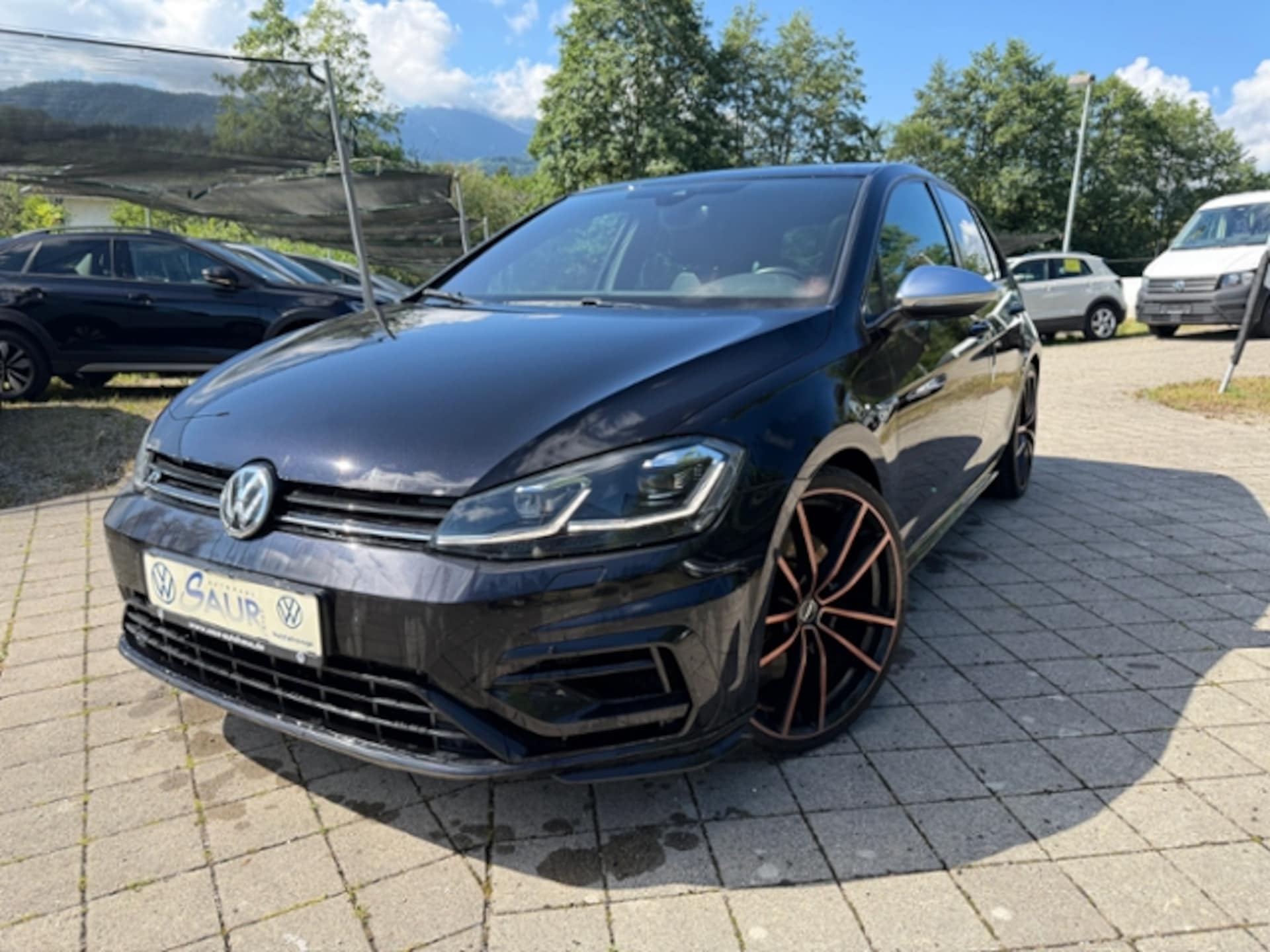 Volkswagen Golf R