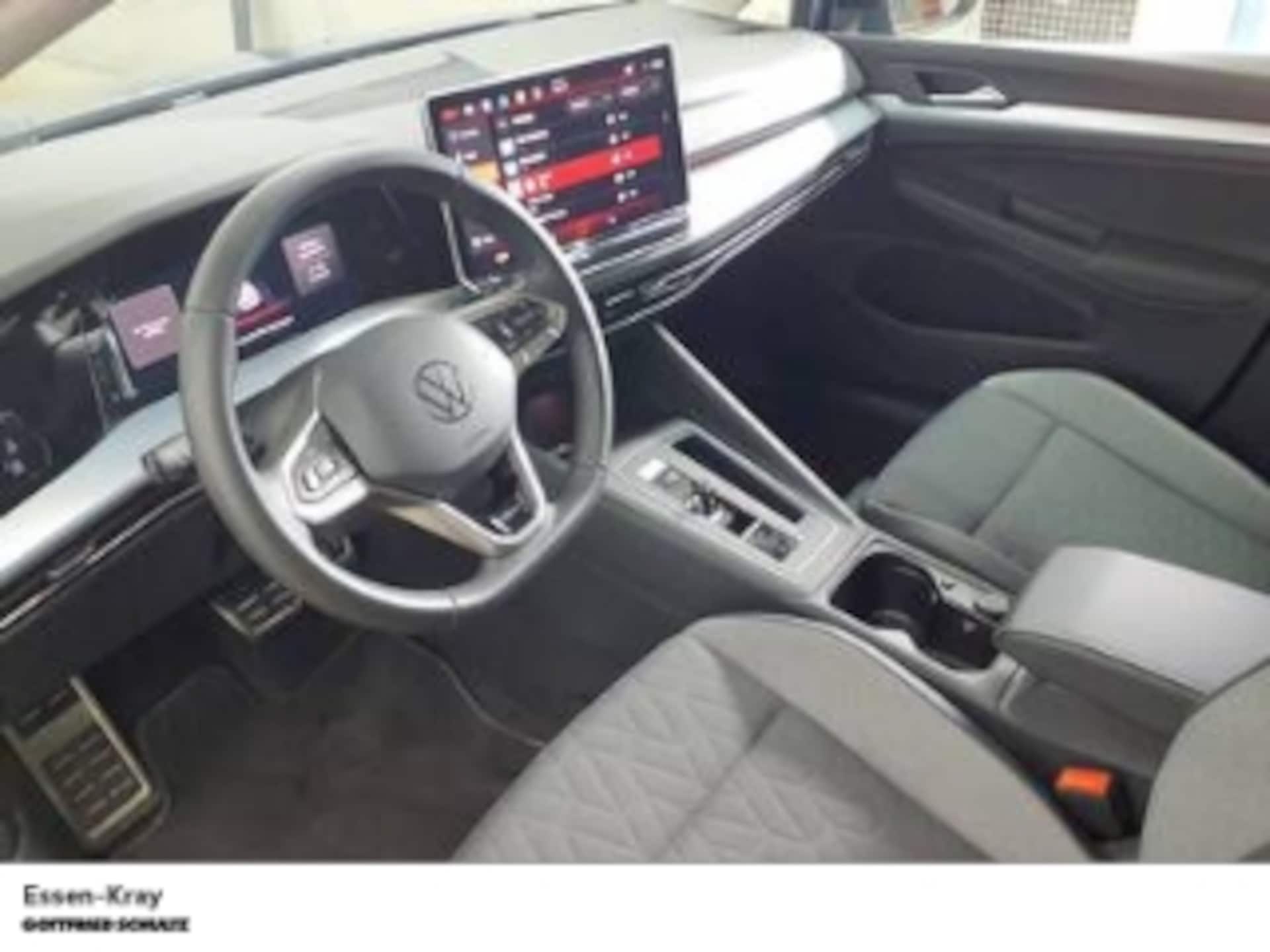 Volkswagen Golf Life
