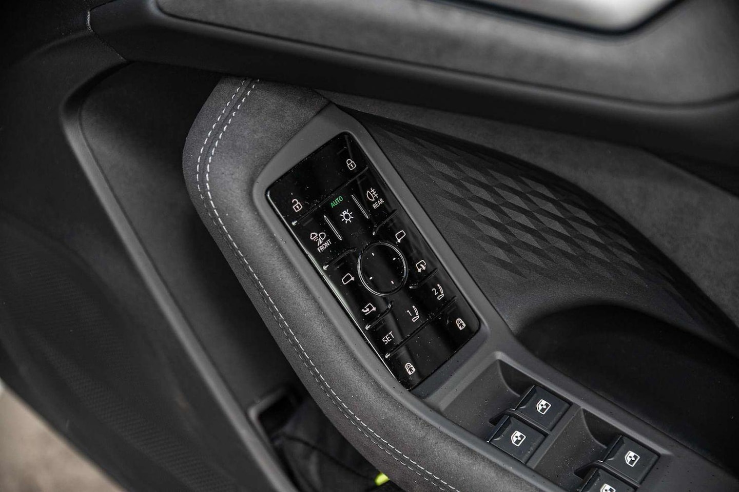 Image about Audi S5 Sedan TFSI quattro 270 kW S tronic