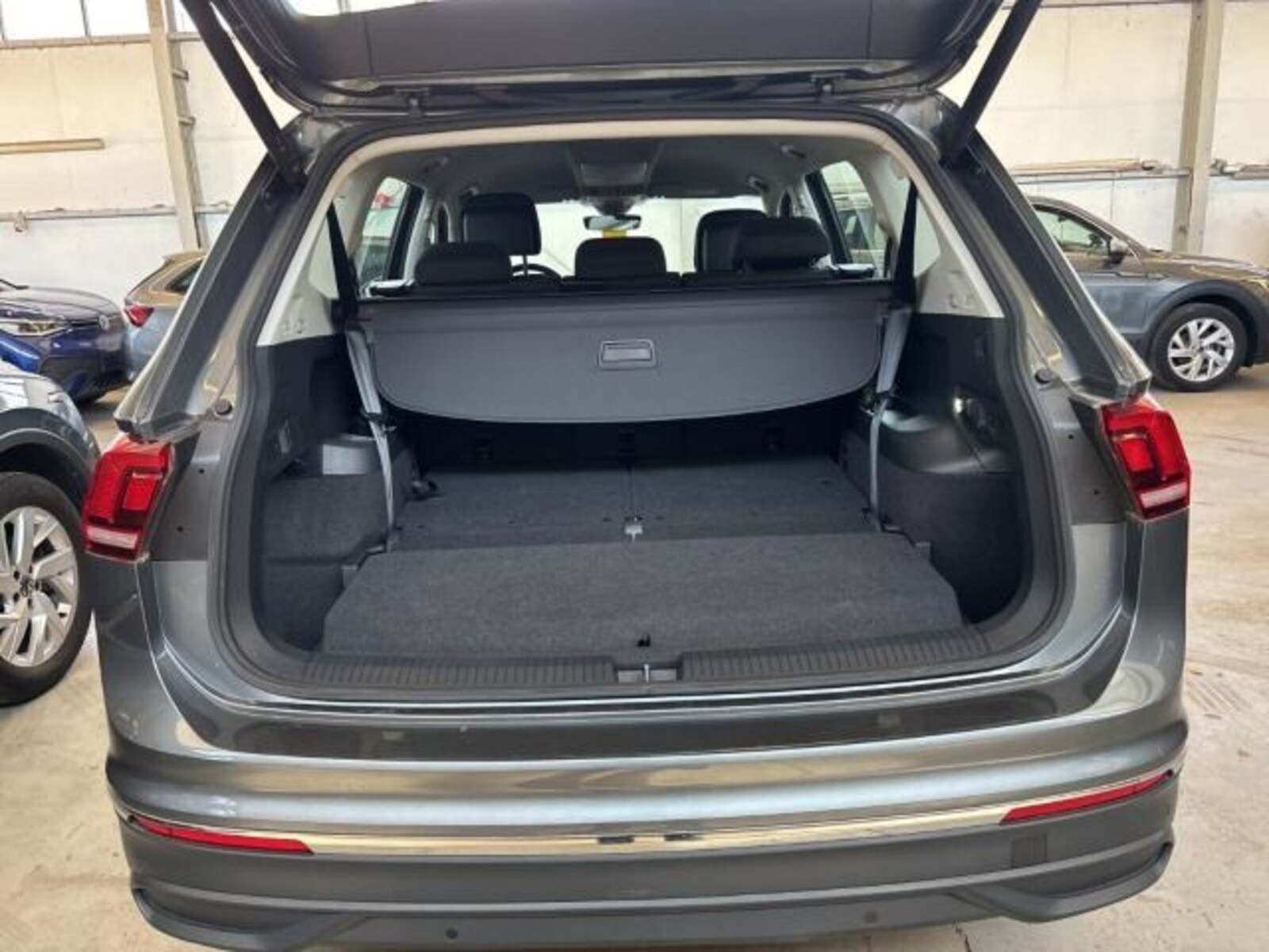 Volkswagen Tiguan Allspace – Bild 10